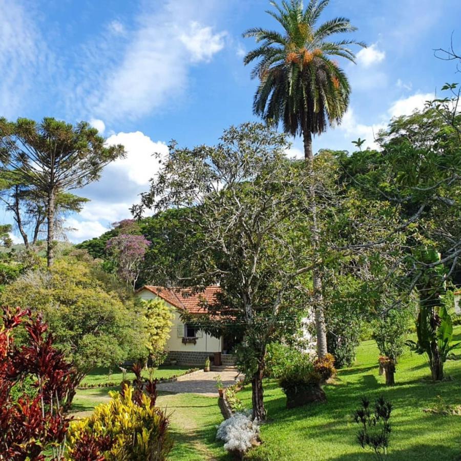 Sitio Araxa - 82 Anos De Historia - Suite Confortavel Em Meio A Floresta Paty do Alferes Luaran gambar